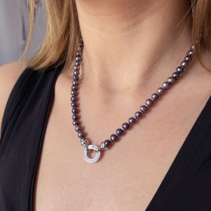 Perlový náhrdelník z pravých riečnych perál modrý 22001.3 dk.peacock