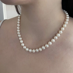 Perlový náhrdelník z pravých riečnych perál biely 22003.1 pozlátené zapínanie