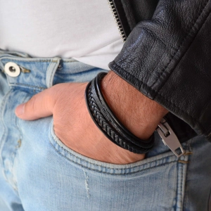 Náramok pánsky s koženkovými pásikmi a sponou na magnet 43023.3 čierny