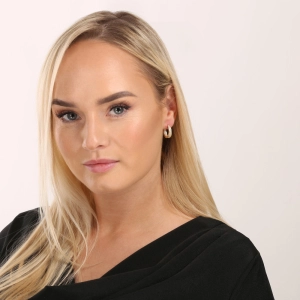 Pozlátené strieborné náušnice kruhy so zirkónikmi v bielej farbe 11444.1