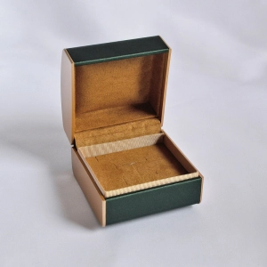 Darčeková krabička zelená KR0005/B II. akosť