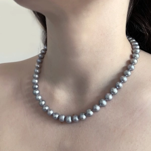 Perlový náhrdelník z pravých riečnych perál šedý 22028.3